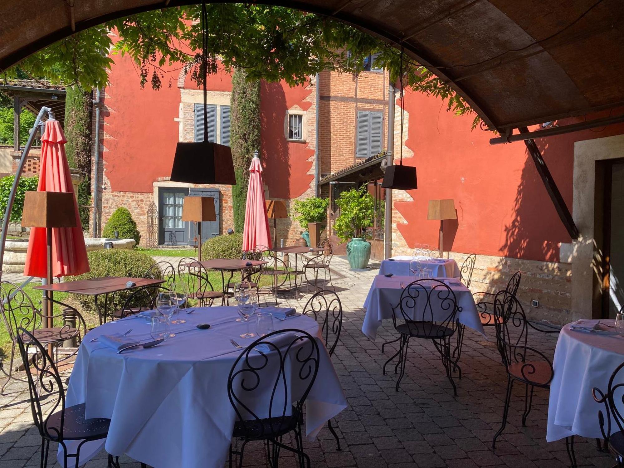 Hotel Les Jardins De La Tour à Châtillon-sur-Chalaronne Extérieur photo