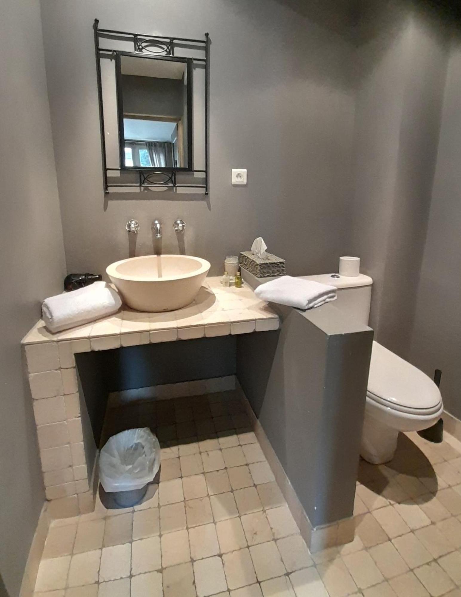 Hotel Les Jardins De La Tour à Châtillon-sur-Chalaronne Extérieur photo