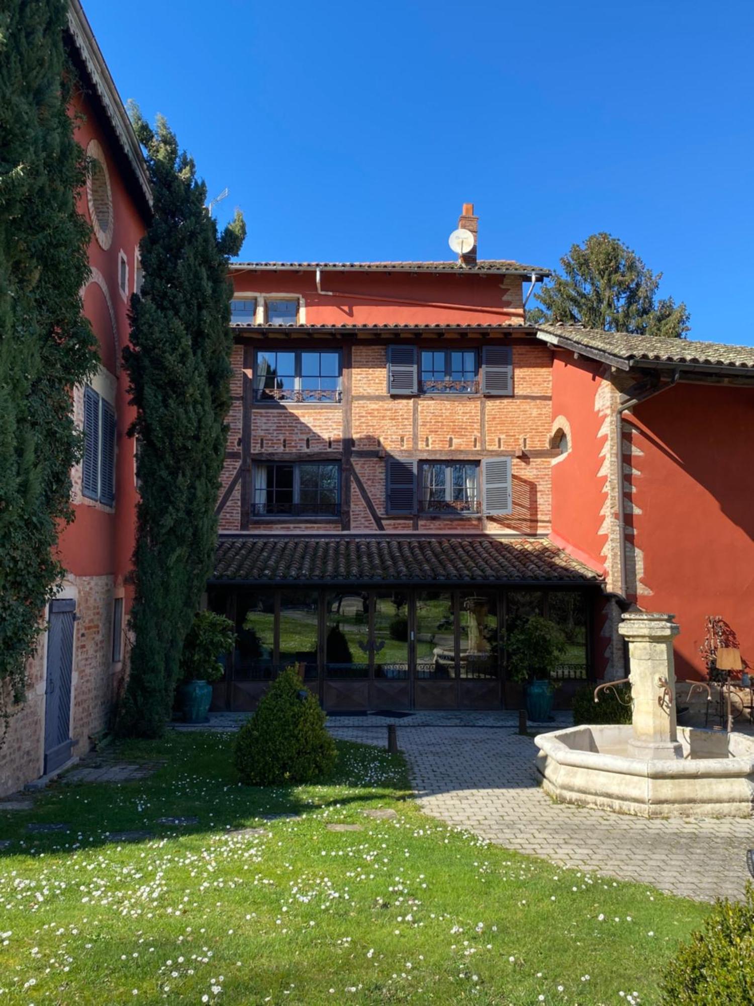 Hotel Les Jardins De La Tour à Châtillon-sur-Chalaronne Extérieur photo